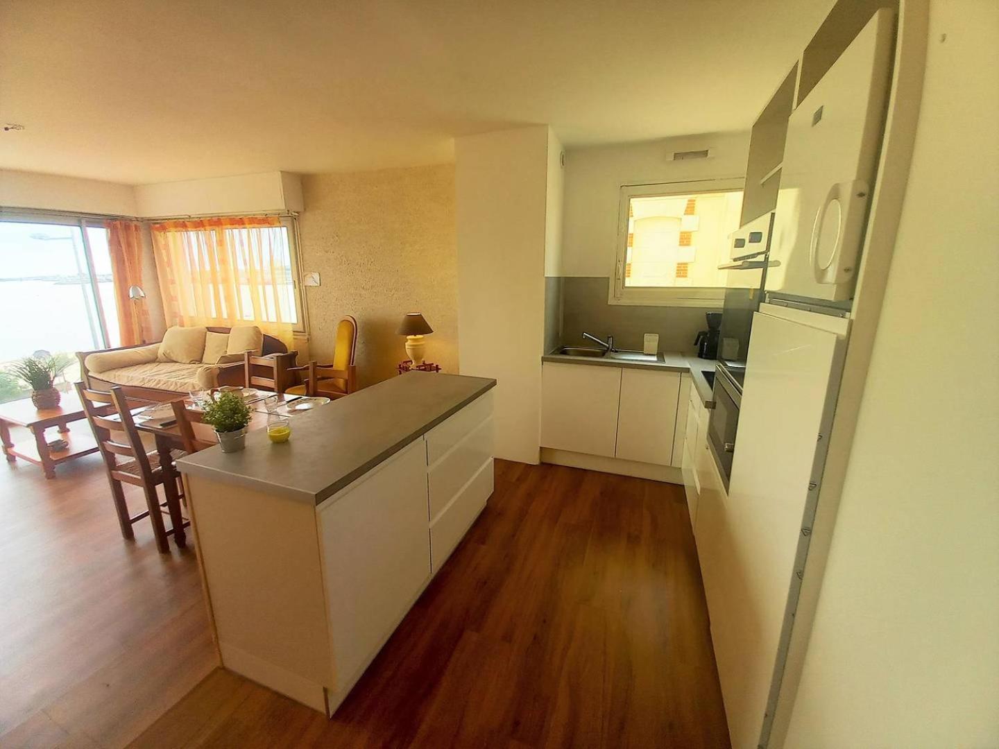 Royan - Vue Mer Pour Cet Appartement Face A La Plage - Grande Conche Exterior foto